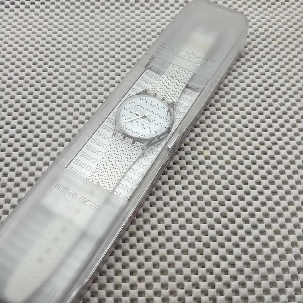Swatch Watch - SUOK118 - WAVEY DOTS - Picture 8 of 8